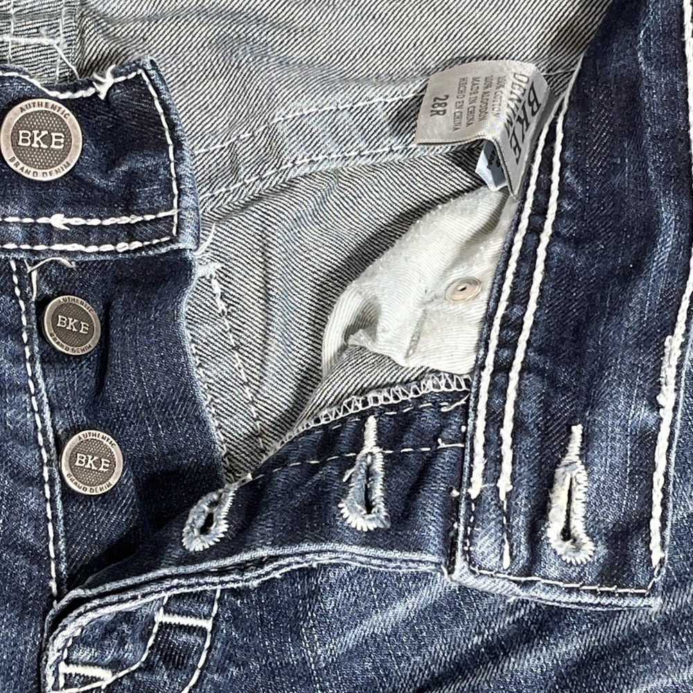BKE Buckle Justin Mens 28x31 1/2 Distressed Straight Thick Stitch Jeans Jake EUC - Picture 11 of 16